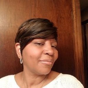 Meet your Posher, Cynthia